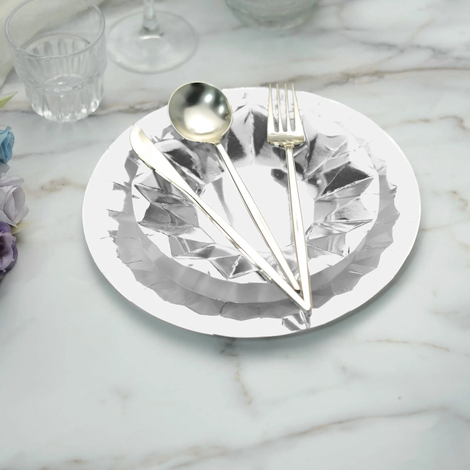 25 Geometric Round Metallic Disposable Dinner Salad Paper Plates