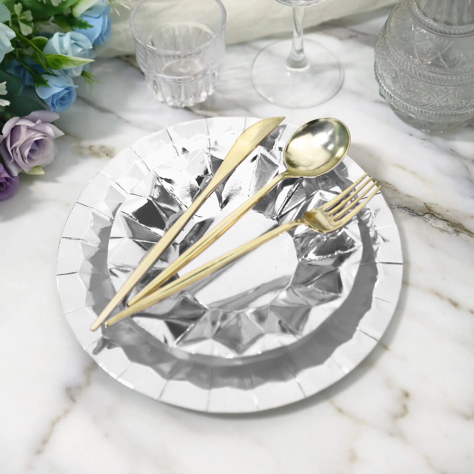 25 Geometric Round Metallic Disposable Dinner Salad Paper Plates