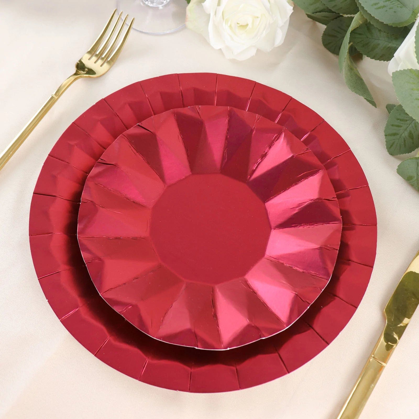25 Geometric Round Metallic Disposable Dinner Salad Paper Plates