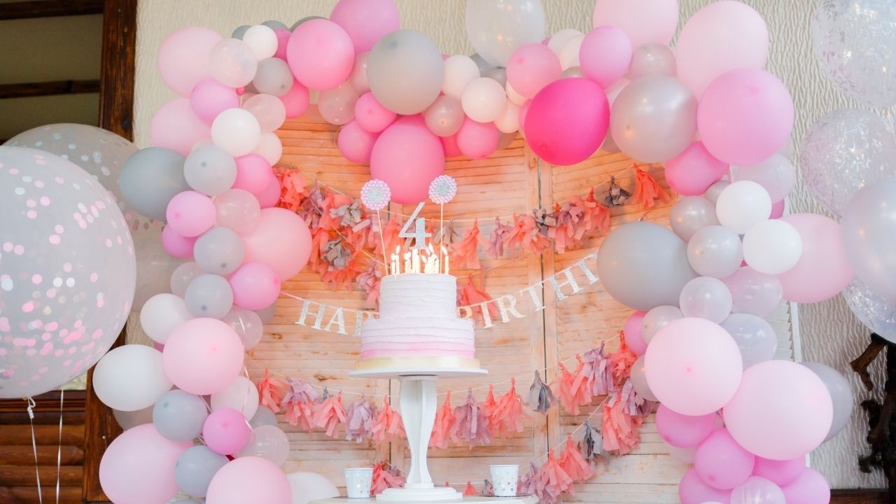 Our Favorite Balloon Decor Ideas to DIY