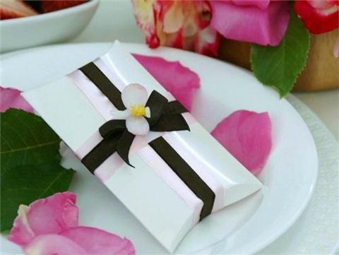 5 x 3 x 1 White Wedding Favor