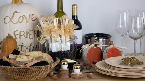 Friendsgiving Table Ideas