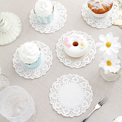 100 White Round Disposable Paper Placemats with Lace Scalloped Trim