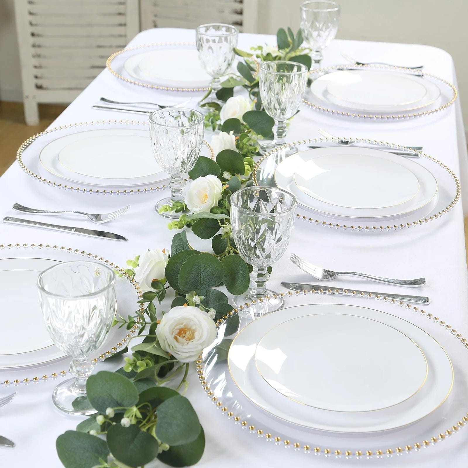 10 Round 13 in Plastic Charger Plates with Beaded Rim