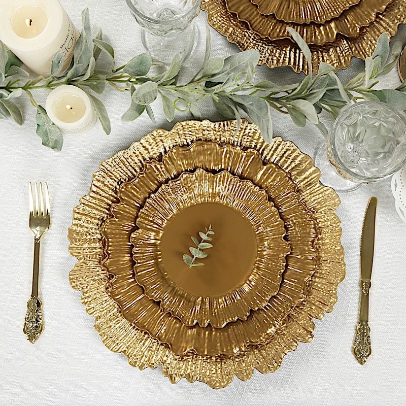 20 pcs 10 in wide Disposable Plastic Plates with Reef Design