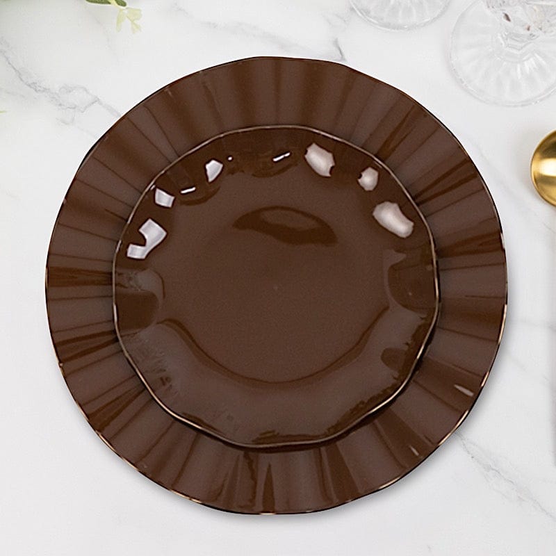 10 Round Disposable Salad Dinner Plastic Plates with Gold Wavy Trim