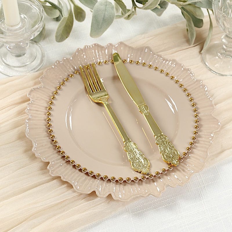 10 Round Disposable Plastic Salad and Dinner Plates with Beaded Trim