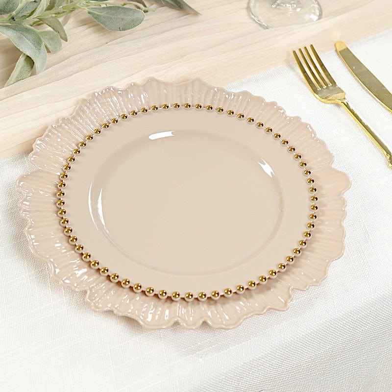 10 Round Disposable Plastic Salad and Dinner Plates with Beaded Trim