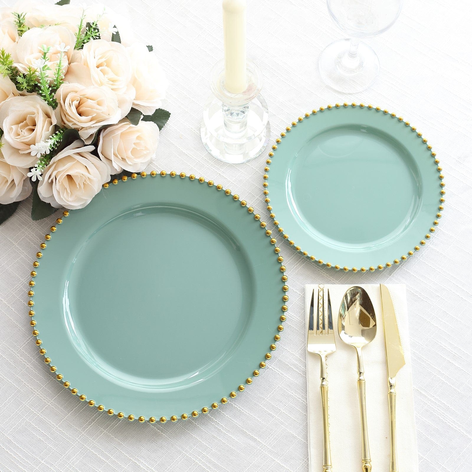 10 Round Disposable Plastic Salad and Dinner Plates with Beaded Trim