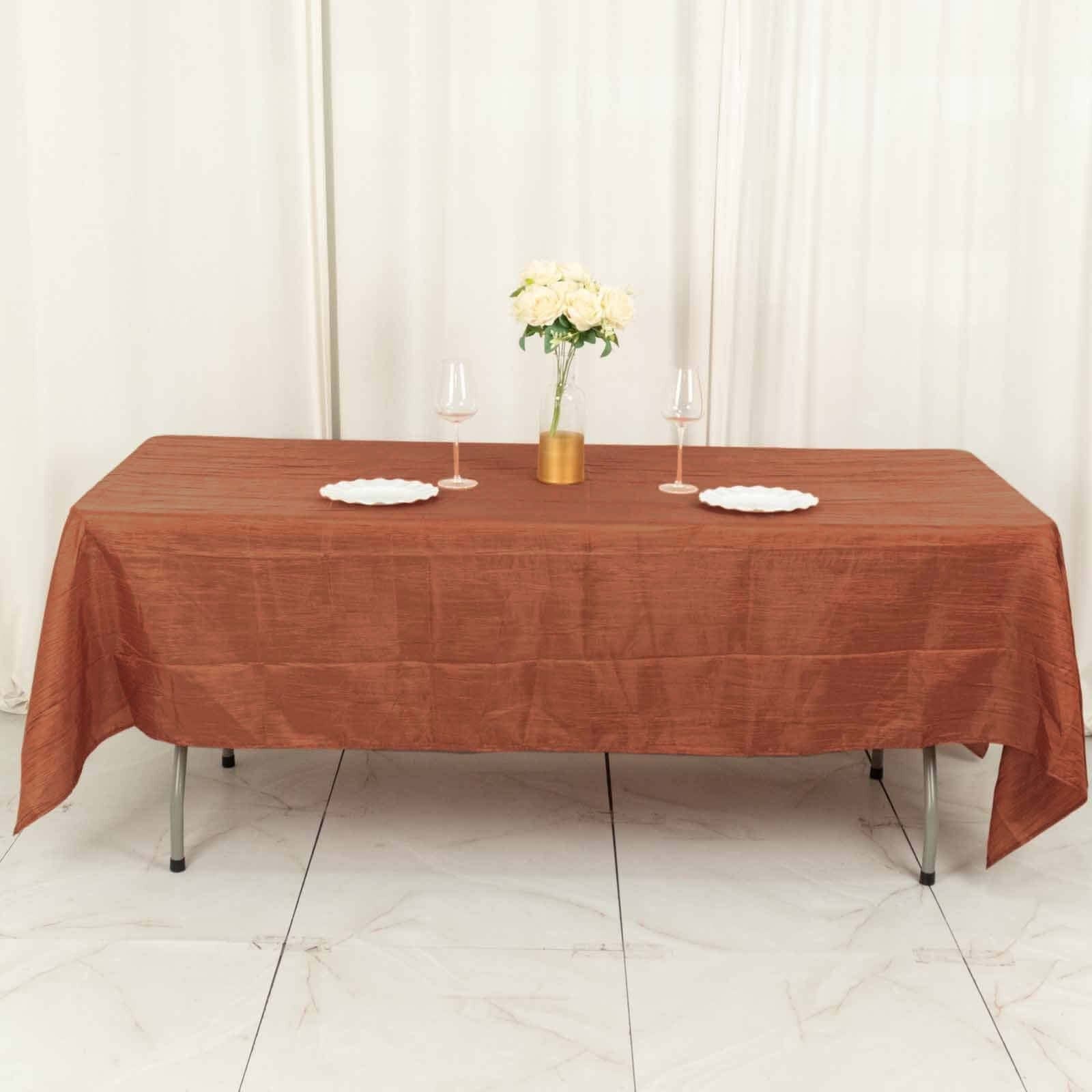 60x102 in Metallic Crinkled Taffeta Rectangular Tablecloth
