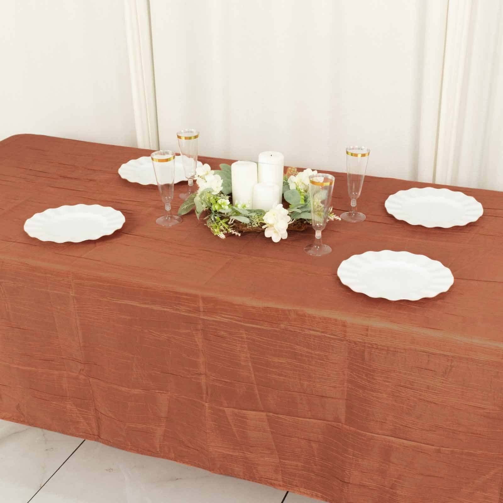60x102 in Metallic Crinkled Taffeta Rectangular Tablecloth