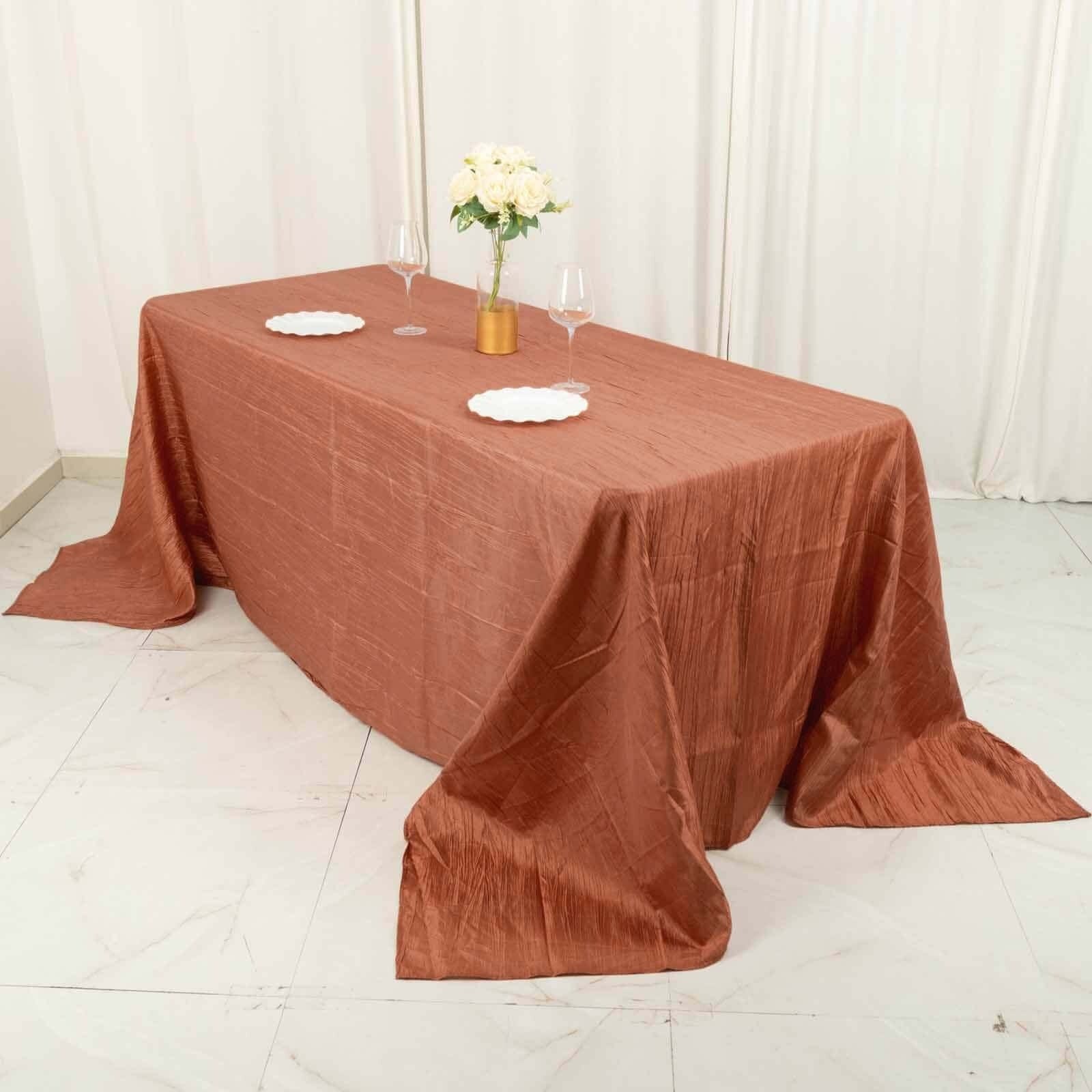 90x132 in Metallic Crinkled Taffeta Rectangular Tablecloth