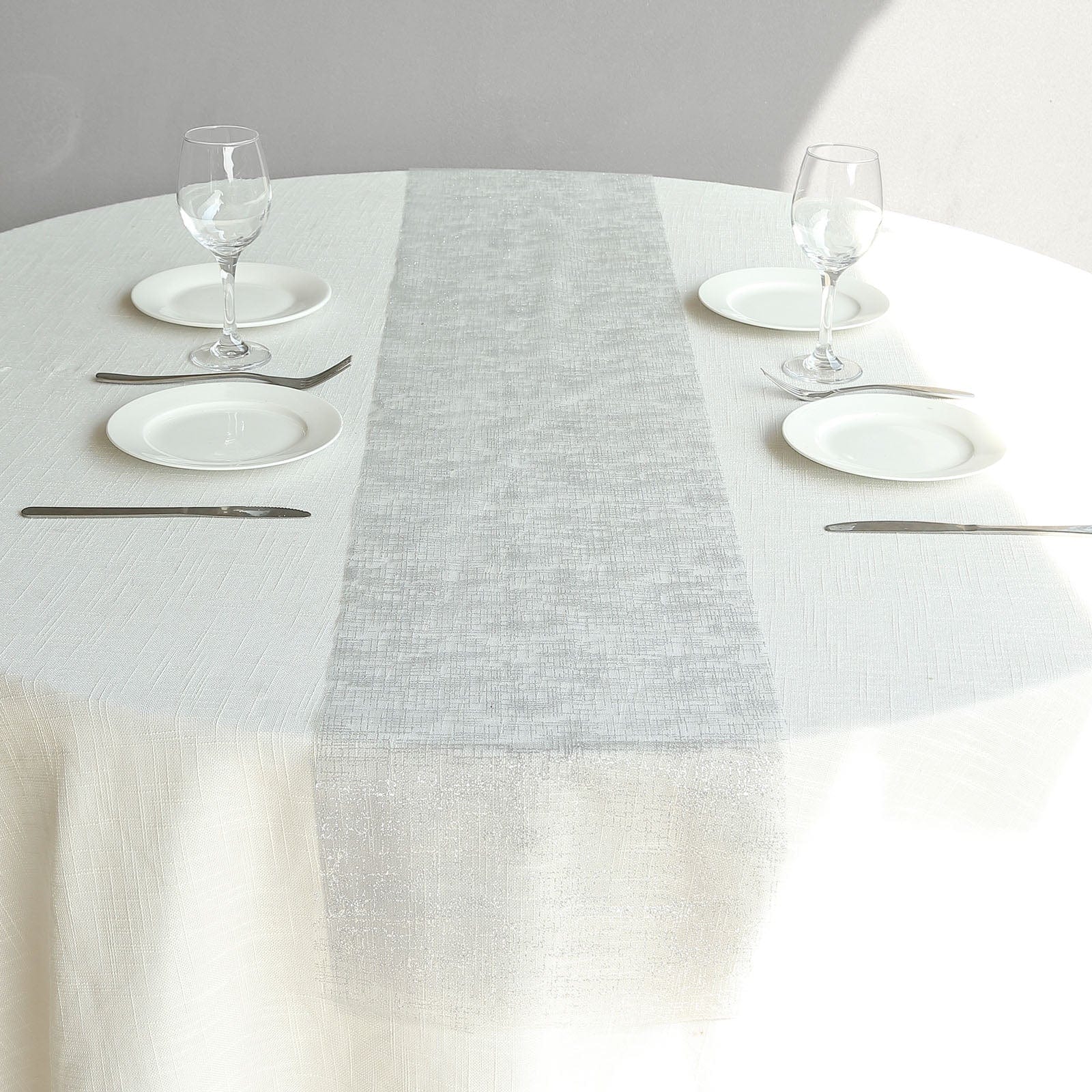 11x108 in Metallic Glitter Mesh Polyester Table Runner