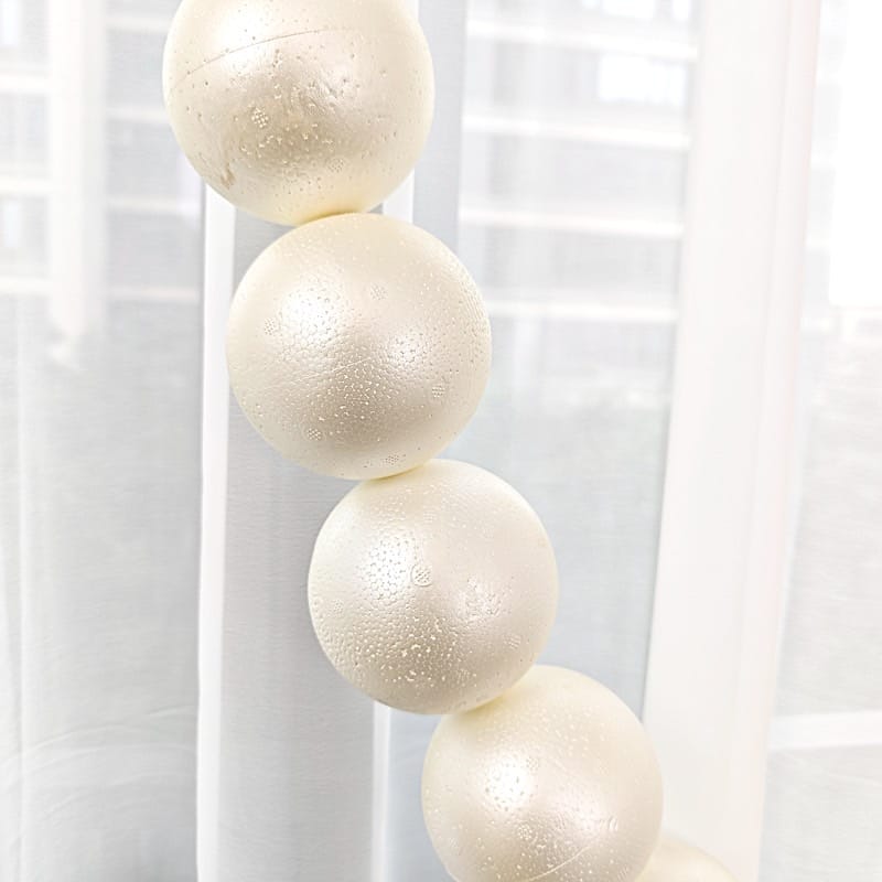 White 6 feet Foam Garland with 20 Pearls