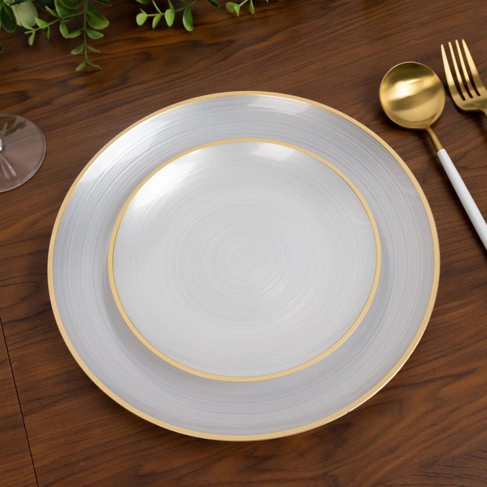 20 Plastic Round Dessert Dinner Plates with Gold Rim