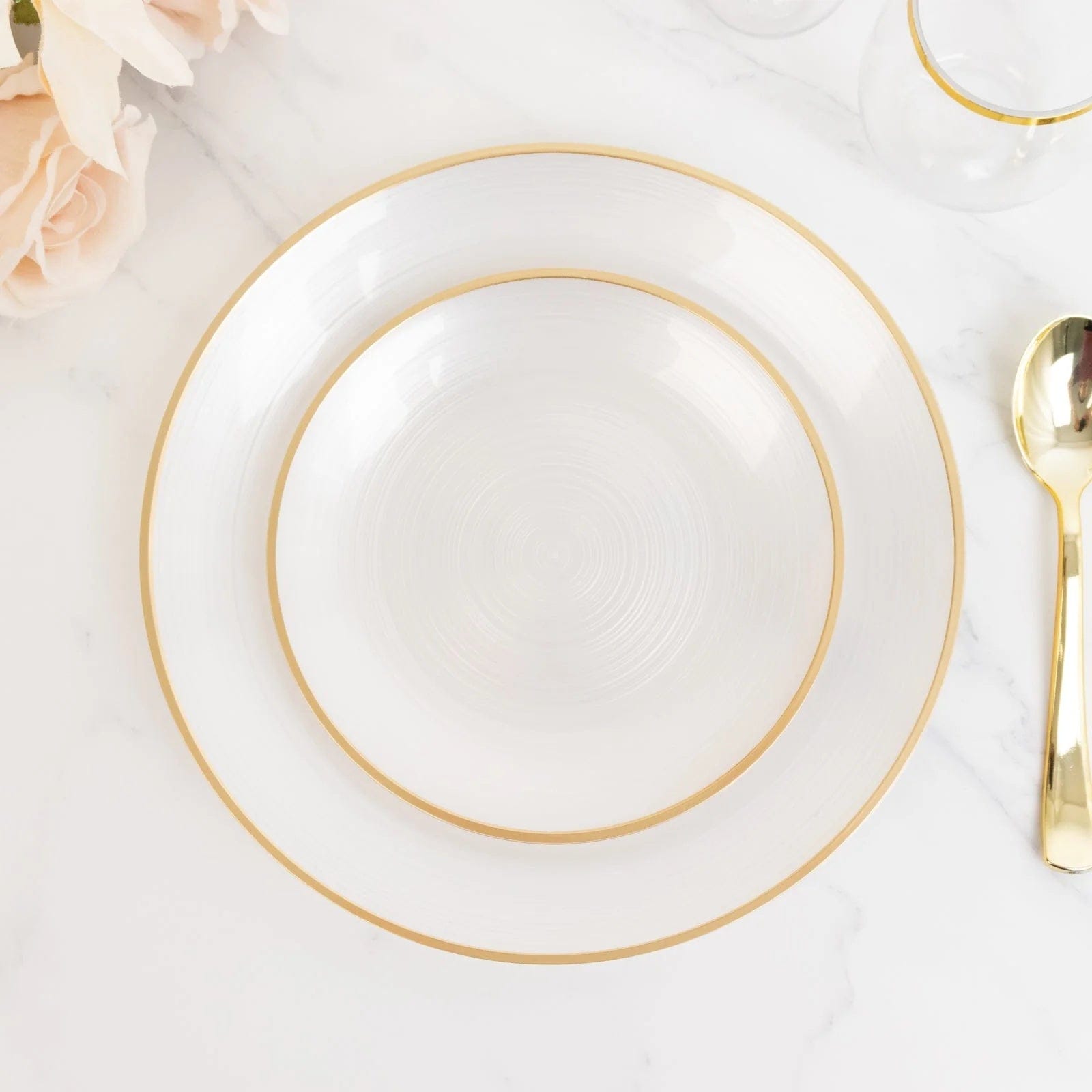 20 Plastic Round Dessert Dinner Plates with Gold Rim