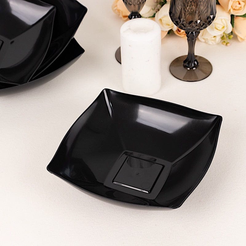 4 pcs 32 oz Square Plastic 7.5" Serving Bowls - Disposable Tableware