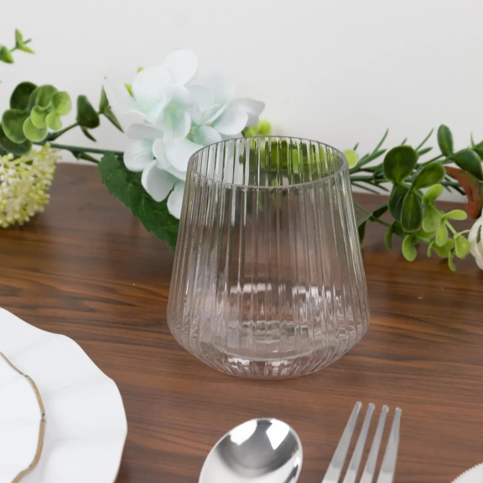 12 Clear 12 oz Plastic Stemless Wine Glasses