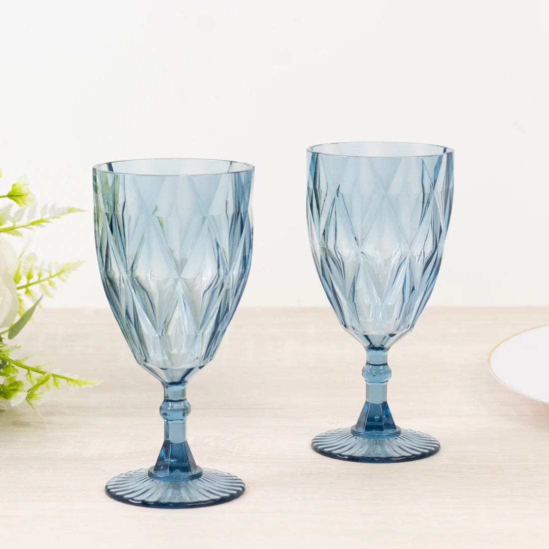 12 Goblets 11oz Vintage Diamond Cut Plastic Wine Glasses