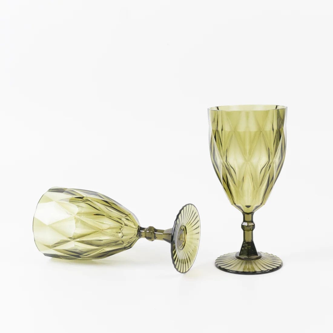 12 Goblets 11oz Vintage Diamond Cut Plastic Wine Glasses