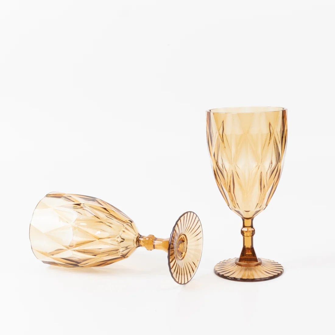 12 Goblets 11oz Vintage Diamond Cut Plastic Wine Glasses