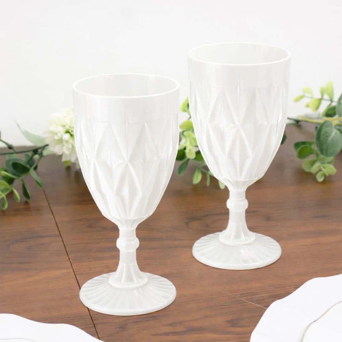 12 Goblets 11oz Vintage Diamond Cut Plastic Wine Glasses