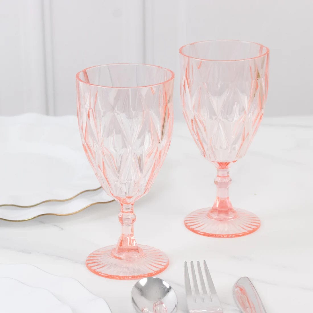 12 Goblets 11oz Vintage Diamond Cut Plastic Wine Glasses