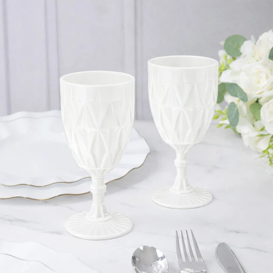 12 Goblets 11oz Vintage Diamond Cut Plastic Wine Glasses