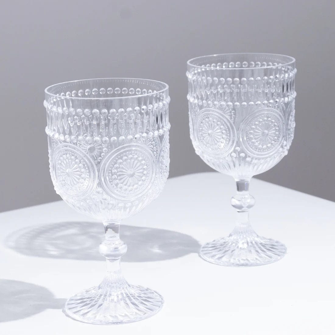 12 Goblets 15oz Shatterproof Plastic Wine Glasses with Embossed Floral Pattern