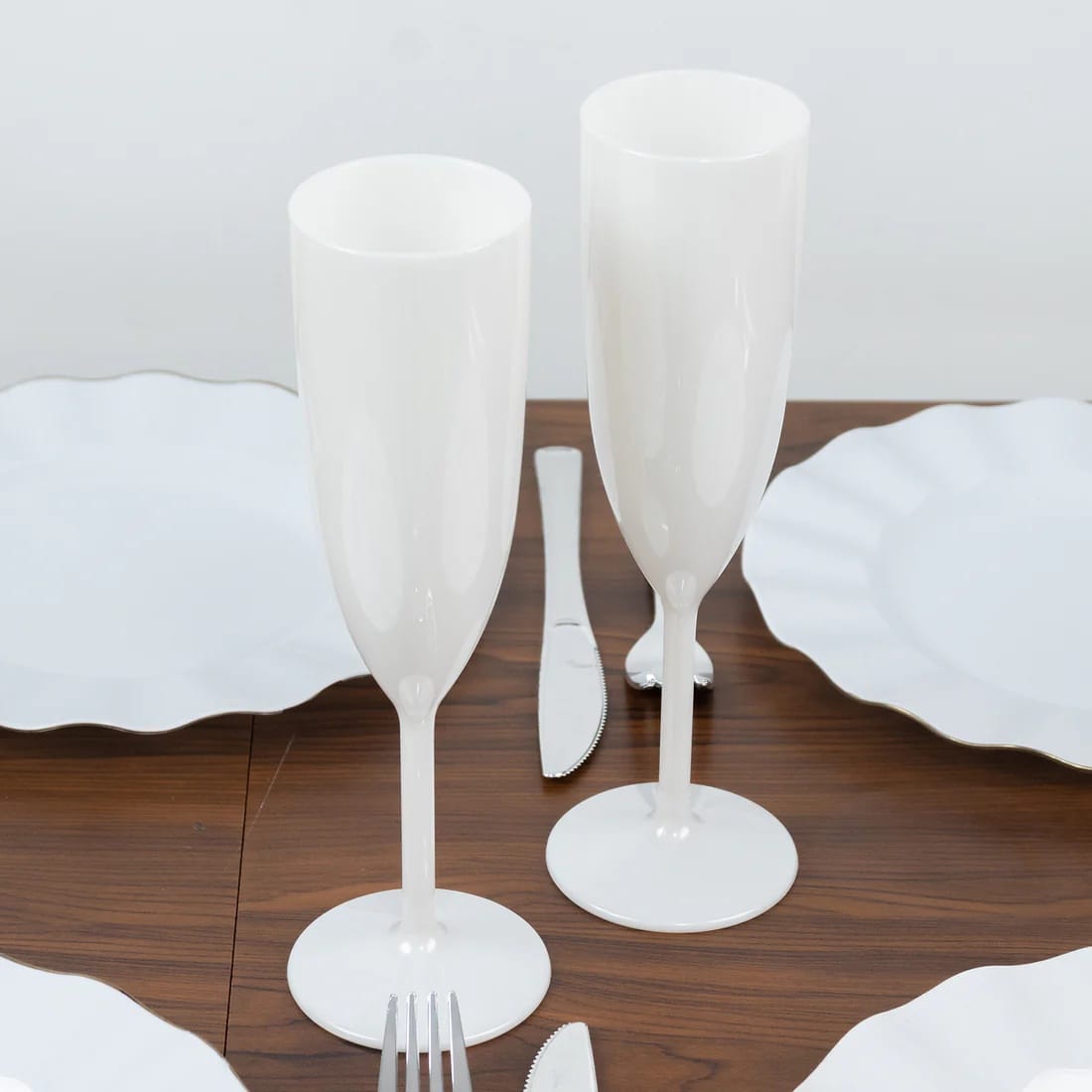 12 Plastic 6 oz Shatterproof Champagne Flutes