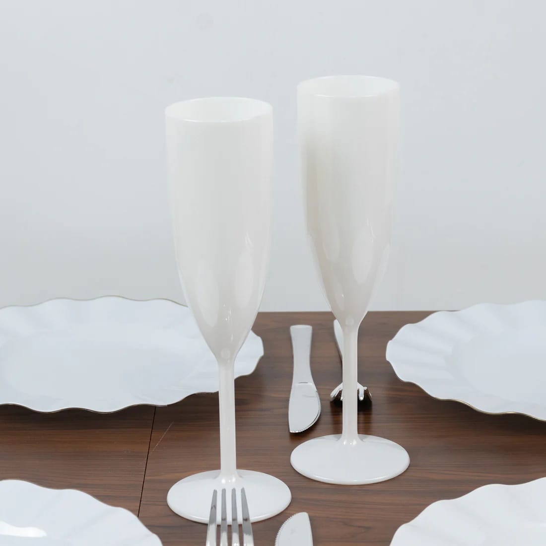12 Plastic 6 oz Shatterproof Champagne Flutes