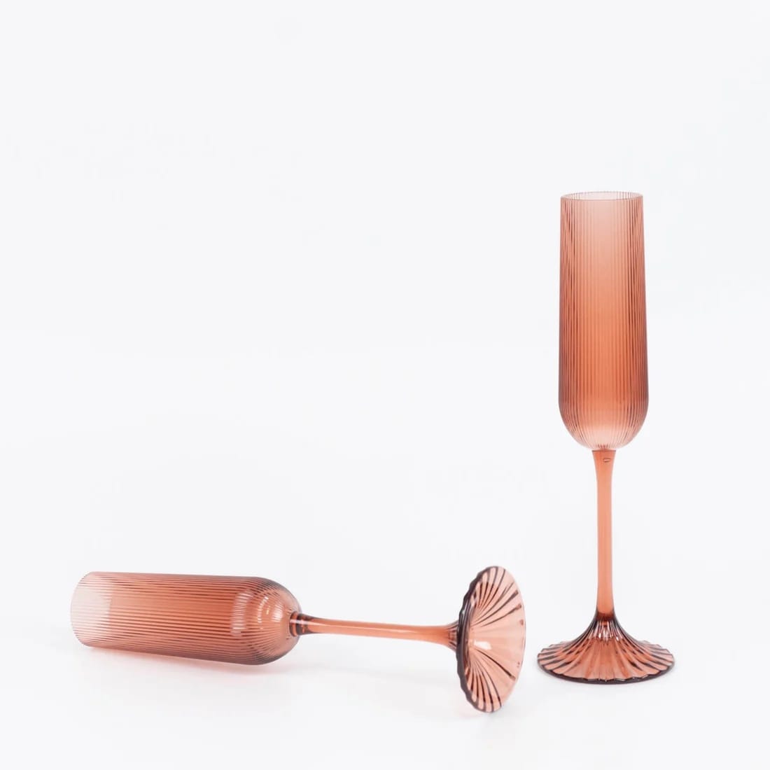 12 Ribbed 4 oz Plastic Champagne Flutes Disposable Glasses