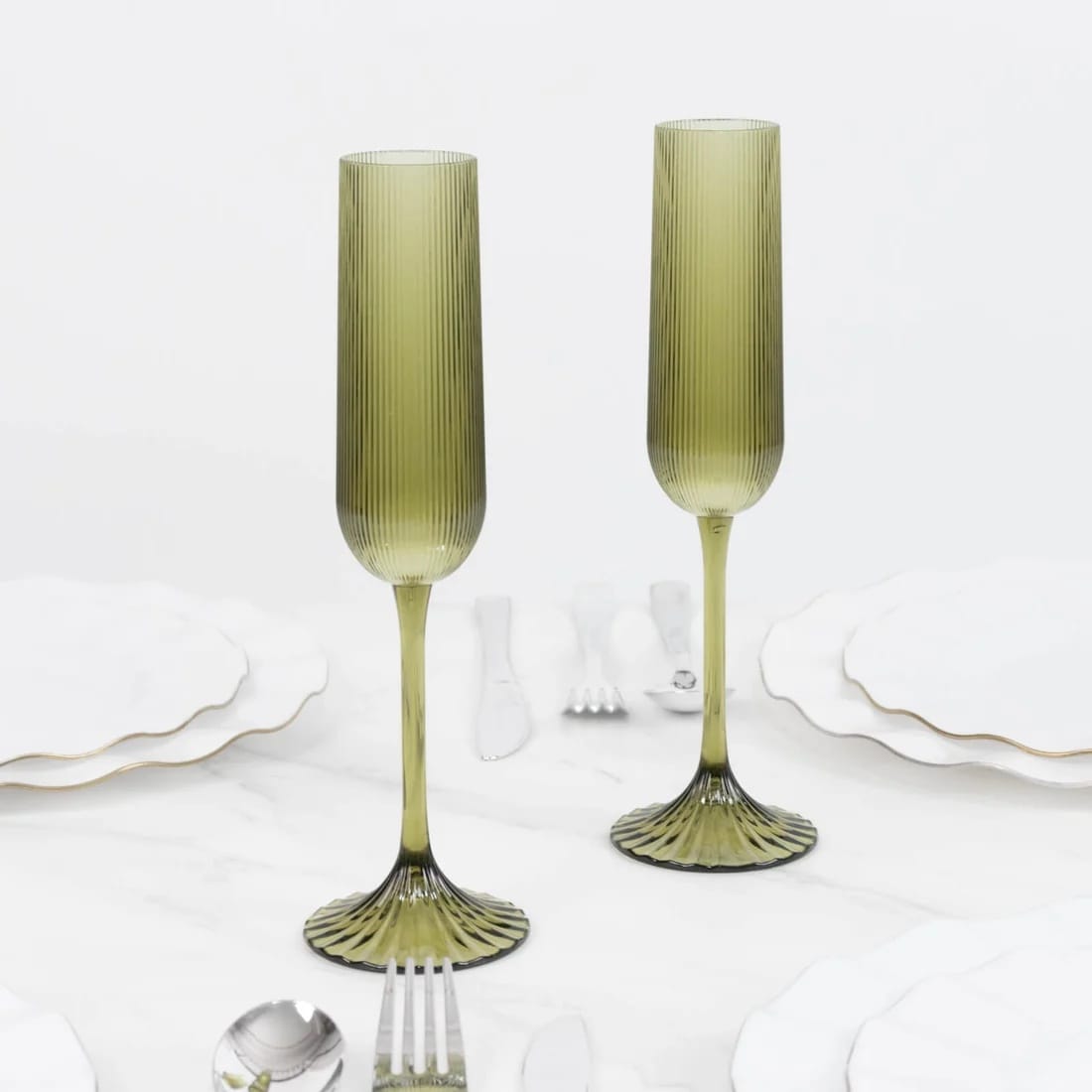 12 Ribbed 4 oz Plastic Champagne Flutes Disposable Glasses