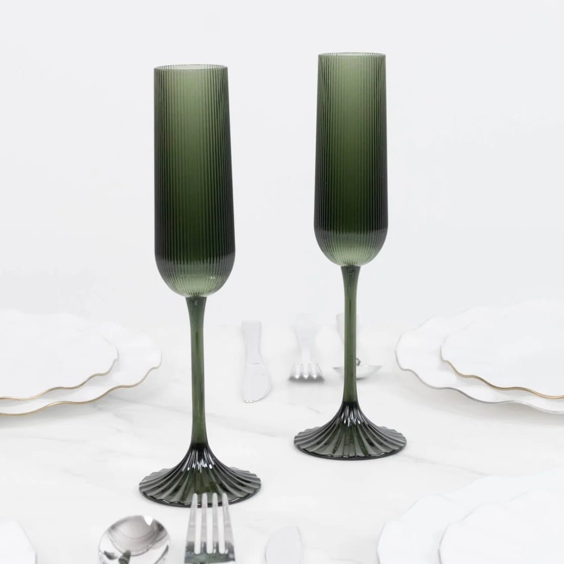 12 Ribbed 4 oz Plastic Champagne Flutes Disposable Glasses