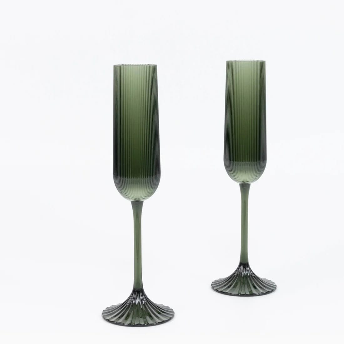 12 Ribbed 4 oz Plastic Champagne Flutes Disposable Glasses