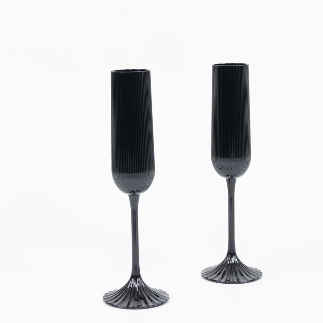 12 Ribbed 4 oz Plastic Champagne Flutes Disposable Glasses