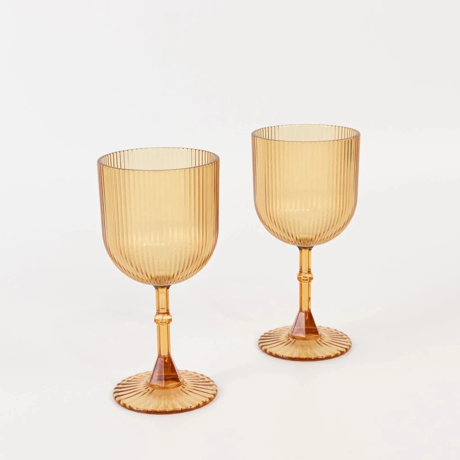 2 Plastic Wine Glasses 9oz Vintage Ribbed Pattern