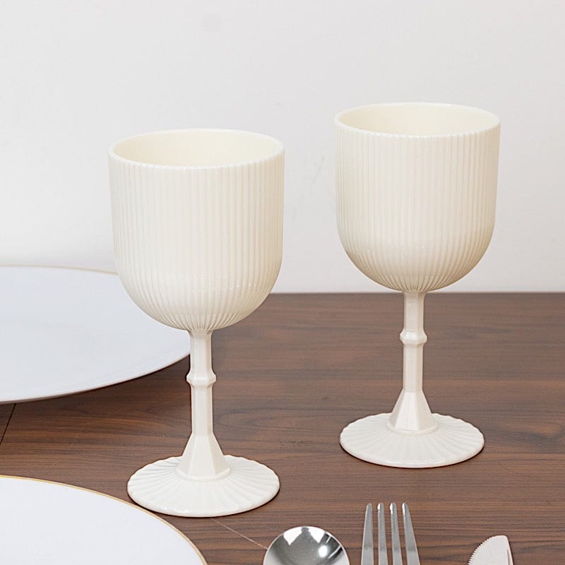 2 Plastic Wine Glasses 9oz Vintage Ribbed Pattern