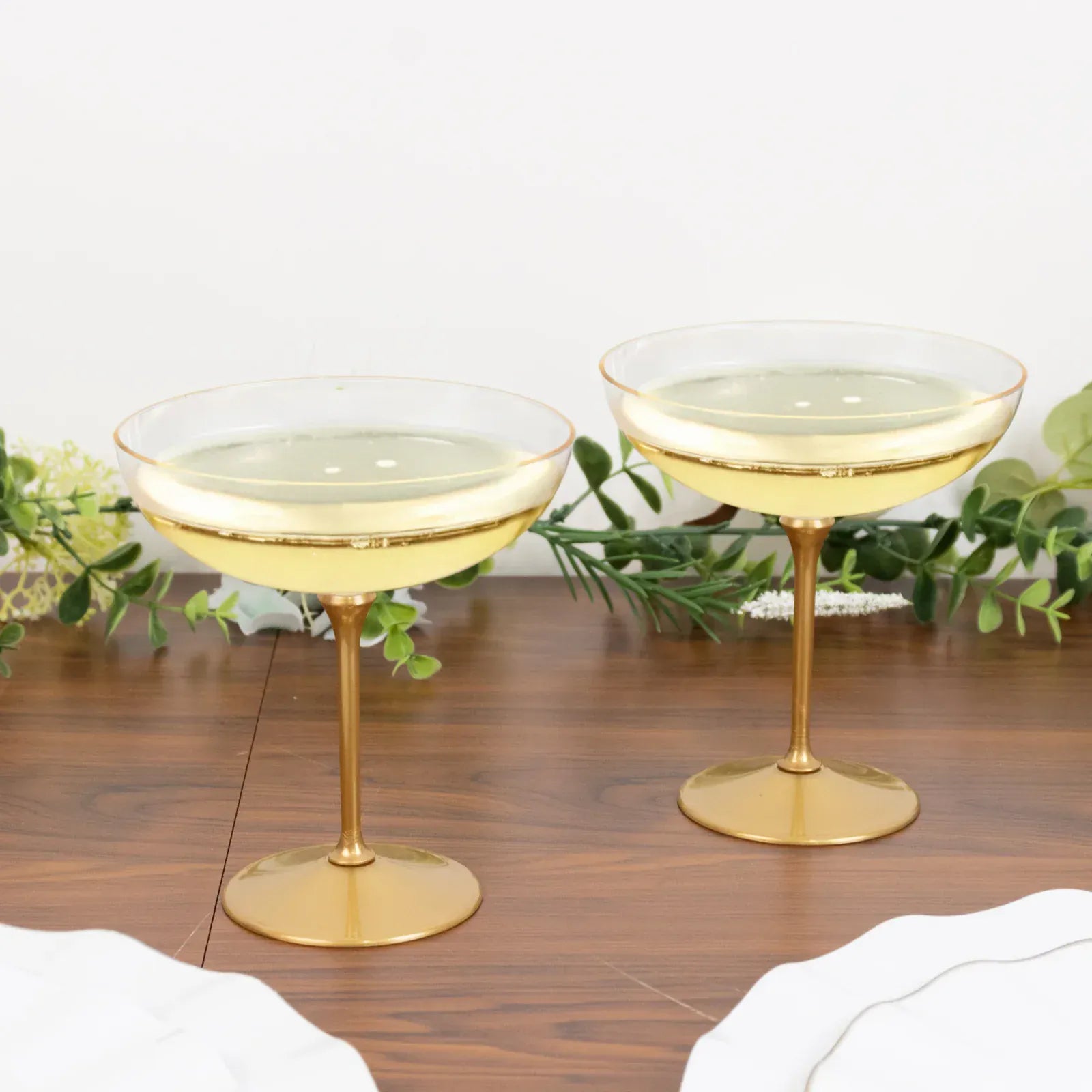 24 Clear and Gold 9 oz Premium Disposable Cocktail Glasses