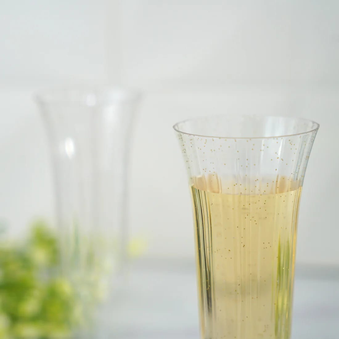 24 pcs 6 oz Disposable Plastic Party Champagne Flutes