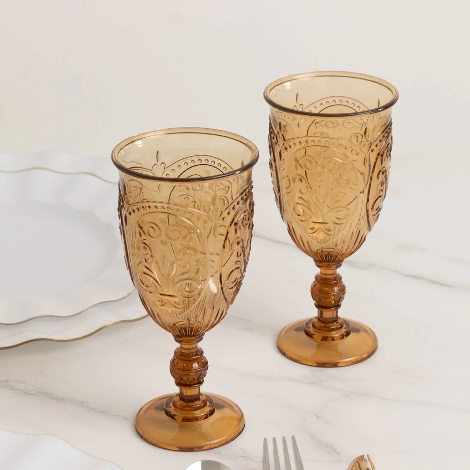 24 Transparent 10 oz Plastic Wine Glasses Retro Embossed Style
