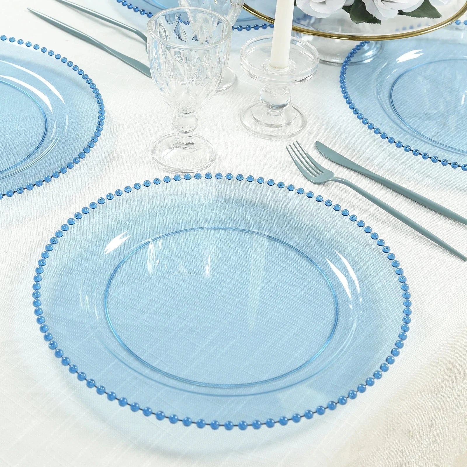10 Round 13 in Plastic Charger Plates with Beaded Rim
