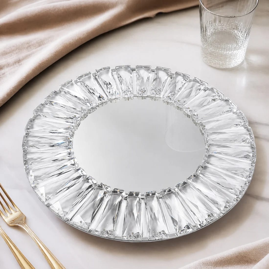 2 pcs 14 in Round Crystal Pendant Metal Charger Plates with Gold Mirror Glass