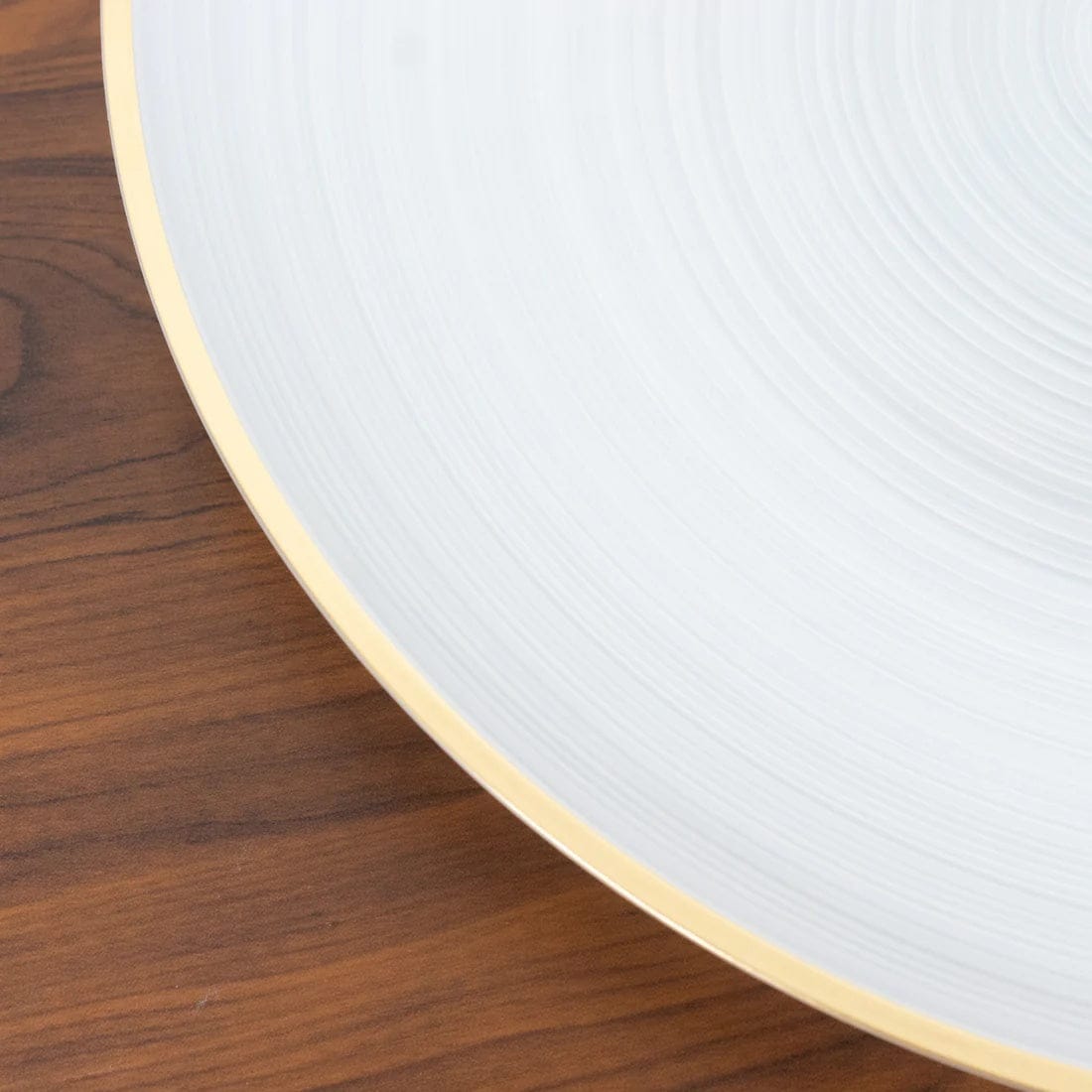 20 Transparent 13 in Round Plastic Charger Plates Swirl Design with Gold Rim