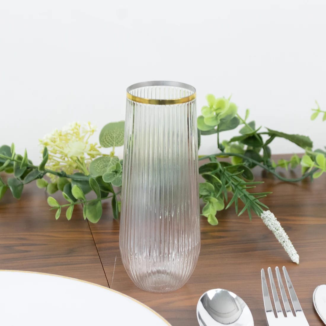 12 Clear 9 oz Disposable Plastic Champagne Stemless Flutes with Gold Rim