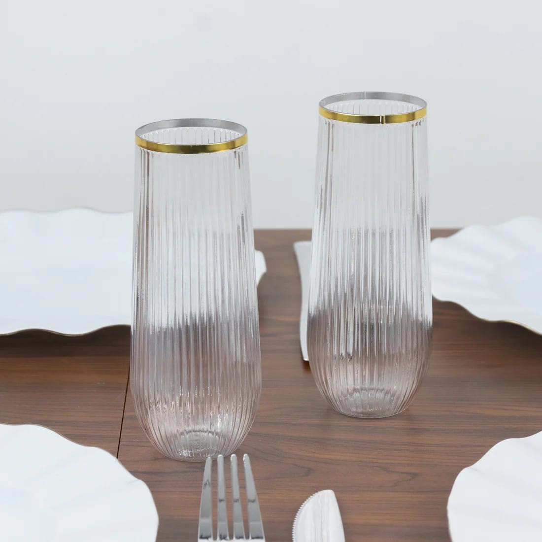 12 Clear 9 oz Disposable Plastic Champagne Stemless Flutes with Gold Rim