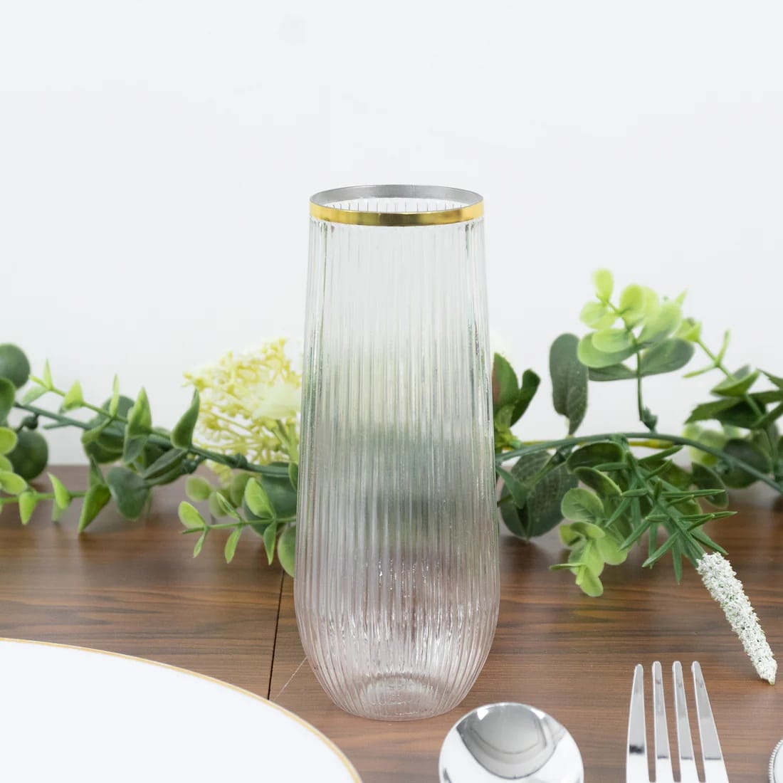 12 Clear 9 oz Disposable Plastic Champagne Stemless Flutes with Gold Rim