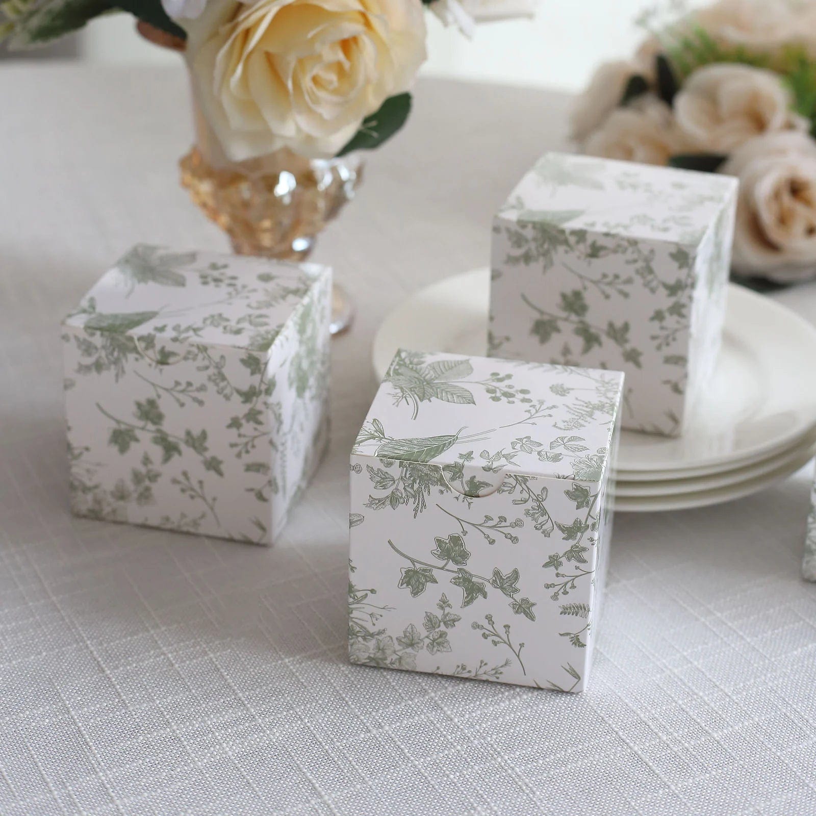25 White 3x3 in Floral Printed Square Gift Boxes Party Favor Holders