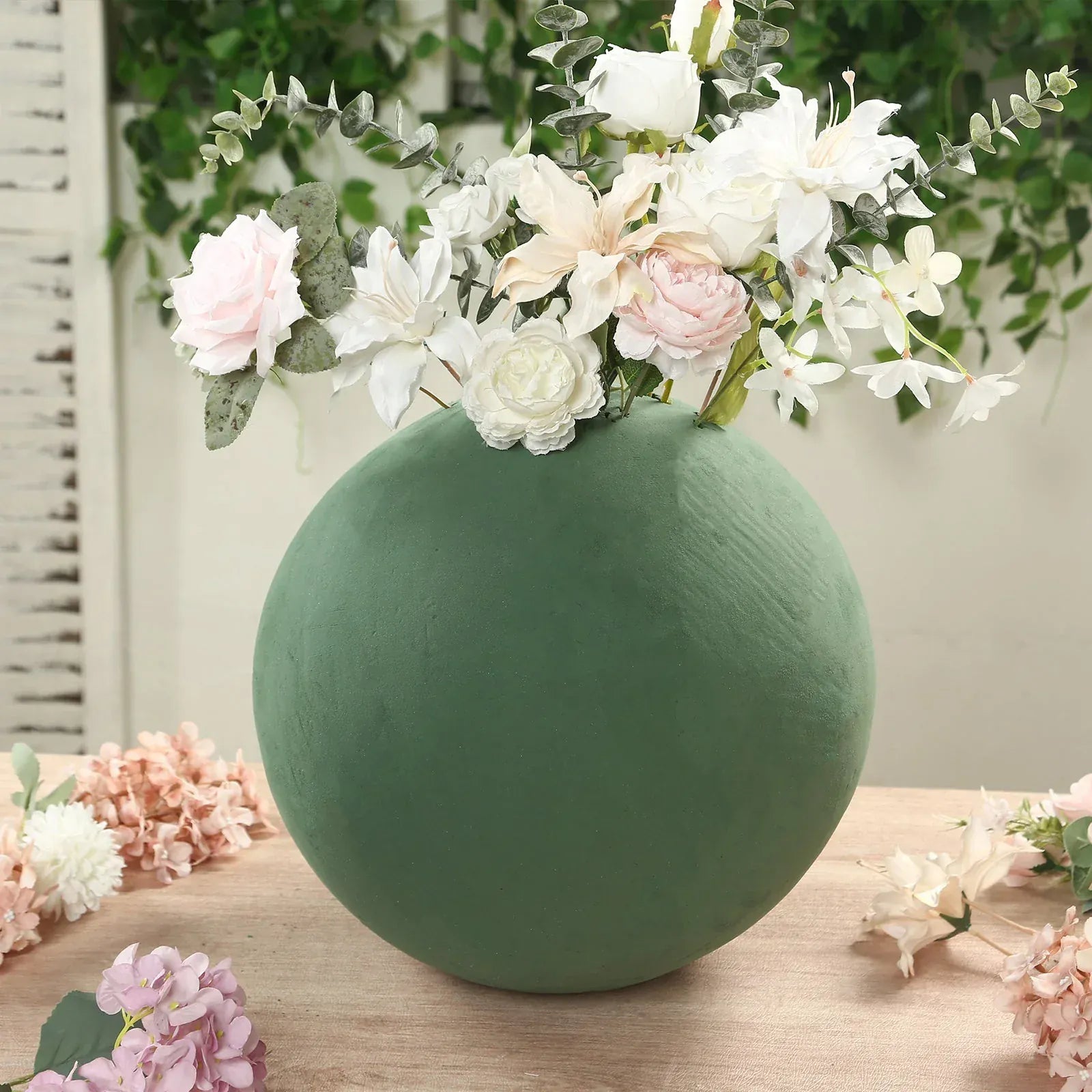 Green 14 in Round Wet Foam Ball Floral Sphere