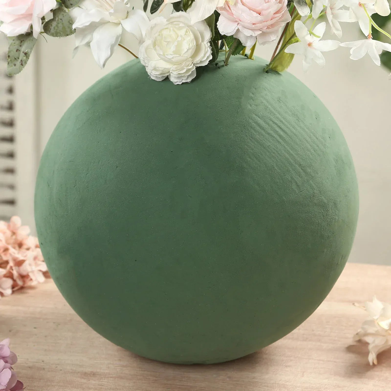 Green 14 in Round Wet Foam Ball Floral Sphere